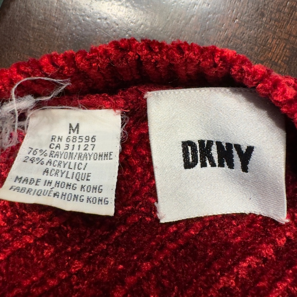 Dkny Red Sweater Plush Velvet - Picture 5 of 5